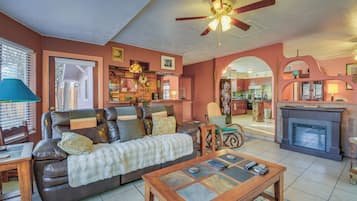 Rumah (2 Bedrooms) | Interior