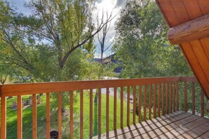 House (6 Bedrooms) | Interior