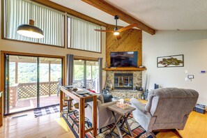 House (2 Bedrooms) | Interior - Maggie Valley Mountain Escape w/ Fireplace & Deck! (Maggie Valley)