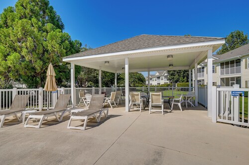 Legends Golf Condo ~ 10 Mi to Myrtle Beach Access!