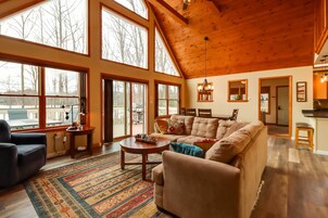 House (4 Bedrooms) | Front of property