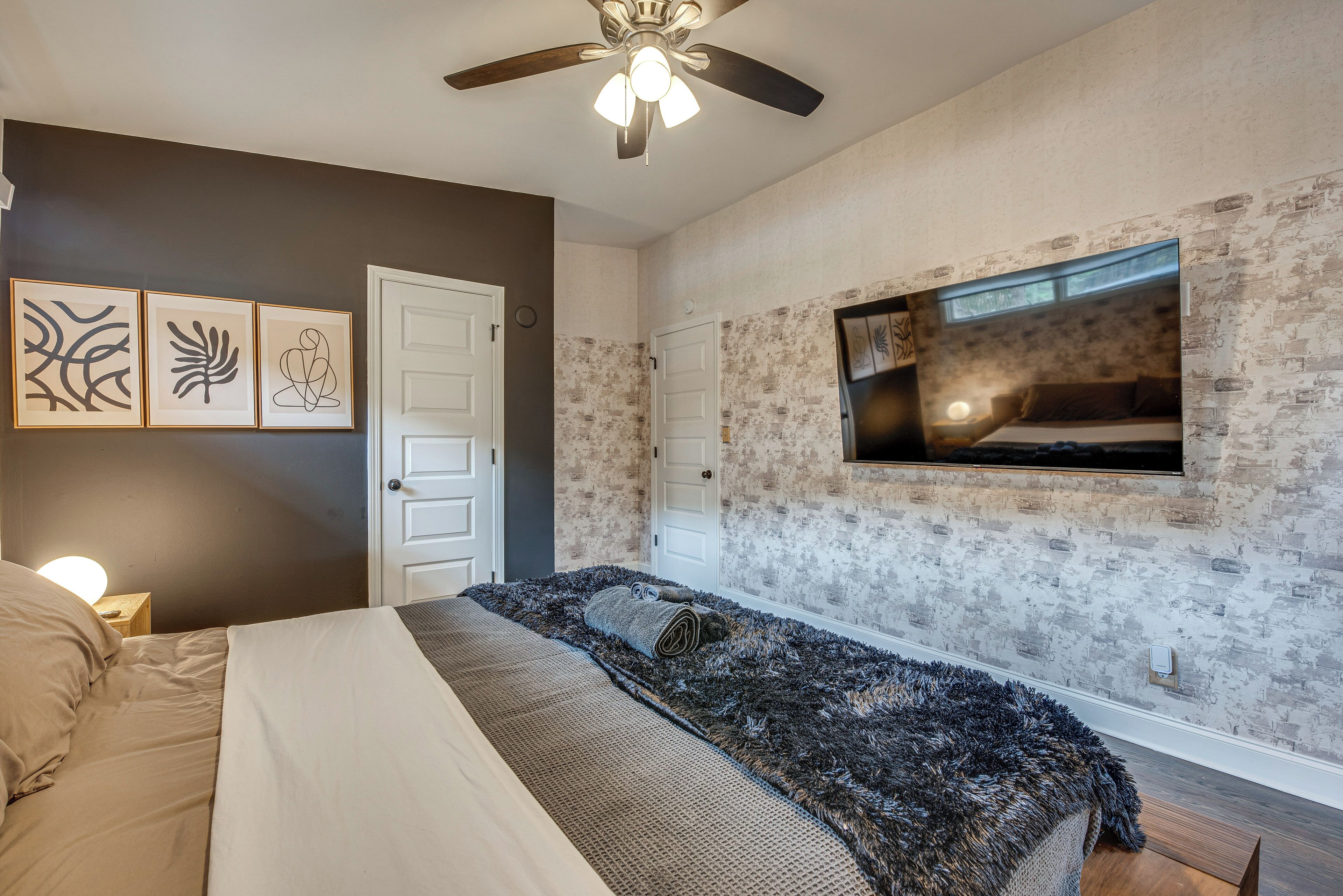 House (2 Bedrooms) | Interior