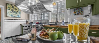 Gorgeous, downtown house!