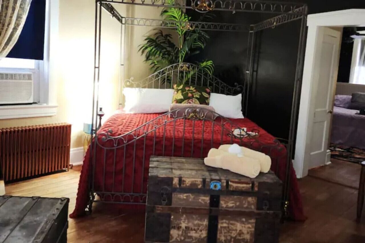 5 habitaciones, escritorio, tabla de planchar con plancha y wifi 