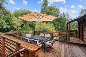 Outdoor dining - Walk to Russian River - Casa Del Rio - Unit A (Forestville)