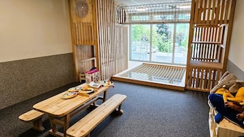 Children’s play area – indoor