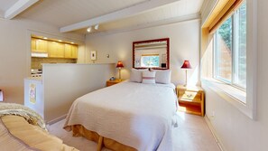 1 chambre, fer et planche Ă repasser, Wi-Fi gratuit, draps fournis