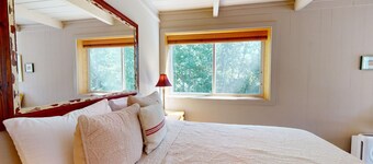 Atelier Condo 1080 -  Studio in Great Location Near Trail Creek