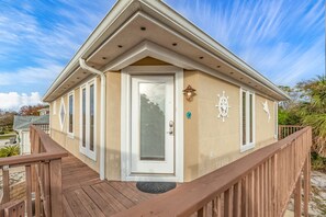 Exterior detail - Coastal Charmer. Just Minutes from the Beach! Brand New Hot Tub! RV Parking! (Pensacola)