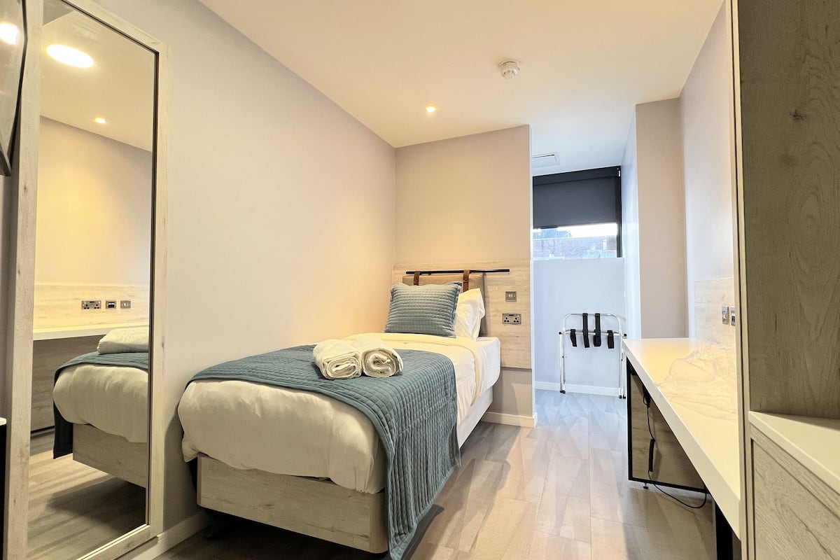 Habitación individual estándar | Escritorio, wifi gratis y ropa de cama