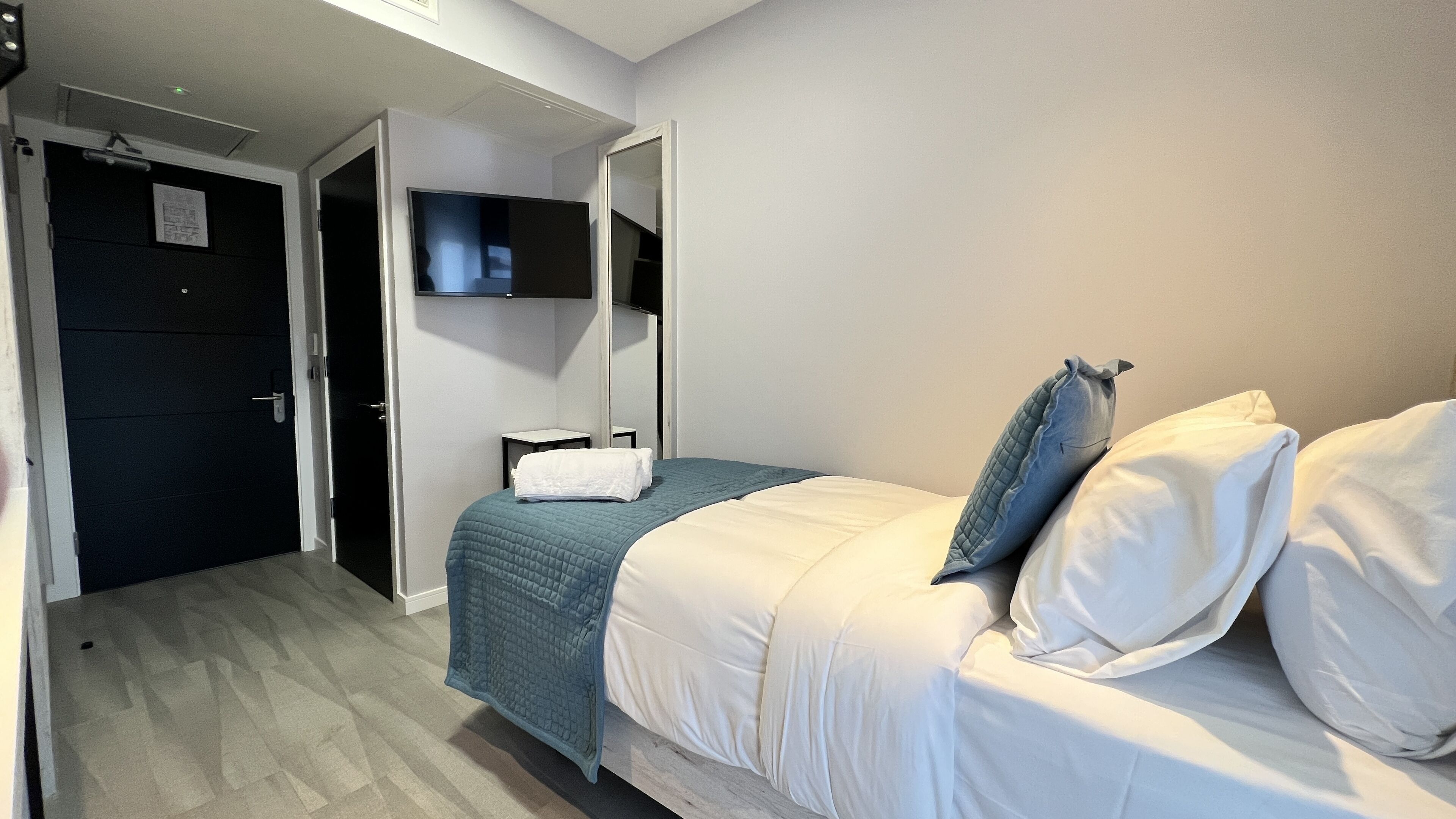 Photo - Wellington Temple Bar