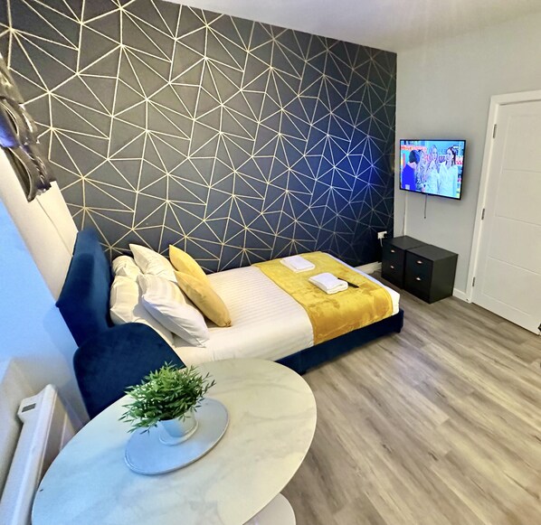1 bedroom, iron/ironing board, WiFi, bed sheets
