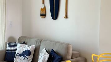 Apartamento | Área de estar | Smart TV 32 polegadas com canais digitais