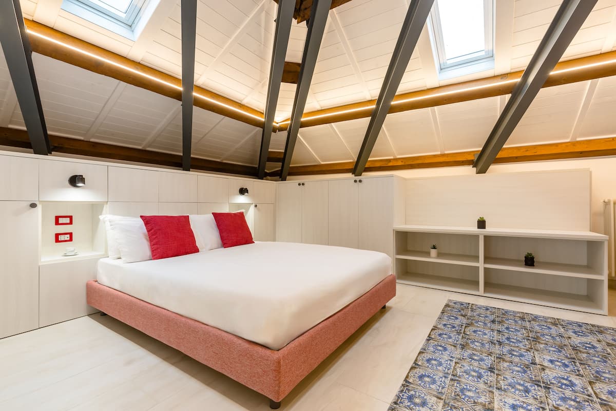 Business Apartment | 2 bedrooms, iron/ironing board, cots/infant beds, free WiFi