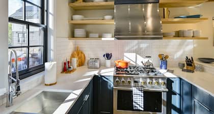 6-Cottage Bundle at Academy Place