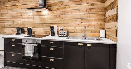 HARROW LODGE - Strictly NO Parties