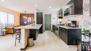 Fridge, microwave, oven, stovetop