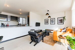 Smart TV, offices - Pet-Friendly Roma Vibes, Parks, Art & Nightlife! (Ciudad de México)