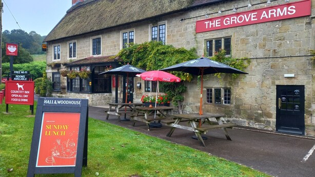 Exterior - The Grove Arms  (Shaftesbury)