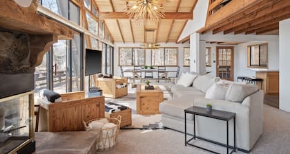 Whitetail Lakeside Retreat by Innsbrook Vacations!
