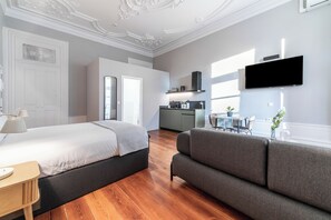 Décoration personnalisée, ameublement personnalisé, bureau