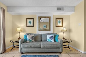 Executive Apartment, 1 Bedroom, Balcony, Beach View | Living room