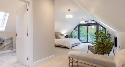 Sea House: Stunning Luxury Home | Norfolk Coast