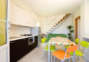 Dining - Residence Rosa dei Venti Bungalow Ponente for 6 persons (Rosignano Marittimo)