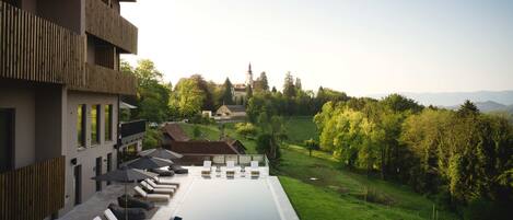 숙박 시설 정면