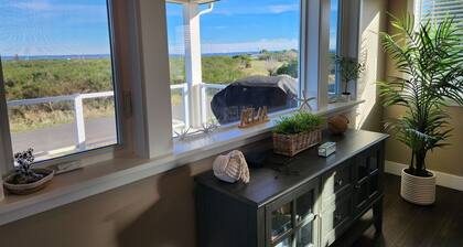 A Beachside Getaway - AKA Bayview Beach House