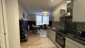 Fridge, oven, stovetop, toaster
