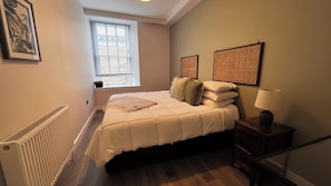 1 bedroom, in-room safe, individually decorated, individually furnished