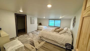 4 dormitorios, cuna de viaje, wifi gratis y ropa de cama