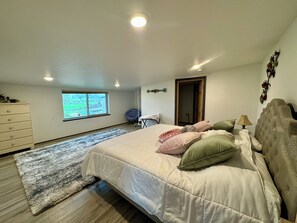 4 dormitorios, cuna de viaje, wifi gratis y ropa de cama