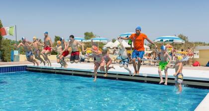 Rosolina Mare Club Mobilehome C6 Deluxe for 6 persons