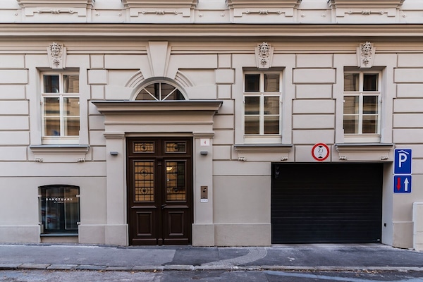 Bagian depan properti