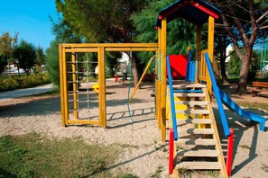 Children’s area - Feriendorf Le Tamerici Mobilehome Asinara für 5 Personen (Cecina)