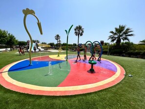 Children’s area - Feriendorf Els Pins Mobilehome Premium 2AC für 6 Personen (Malgrat de Mar)