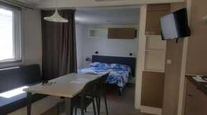 1 camera, Wi-Fi gratuito, lenzuola
