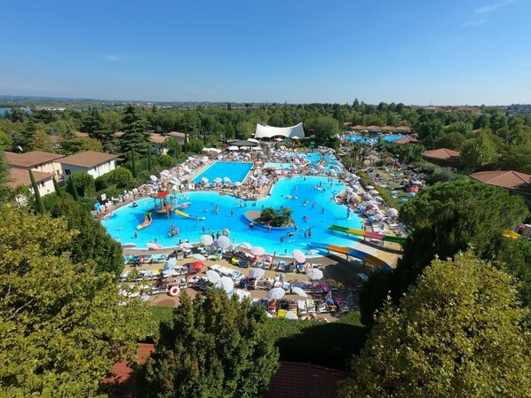 Pool - Ferienanlage Bella Italia Ferienhaus Oleandro für 6 Personen (Peschiera del Garda)