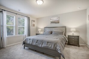 3 dormitoris, planxa i posts de planxar, wifi i roba de llit 