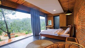 5 bedrooms, iron/ironing board, free WiFi, bed sheets - Scent Village  (Da Lat)
