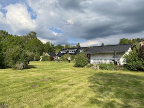 Property grounds - Haus Backbord Naturnaher Familienurlaub im Idyllischsten Winkel von Rügen (Neuenkirchen)