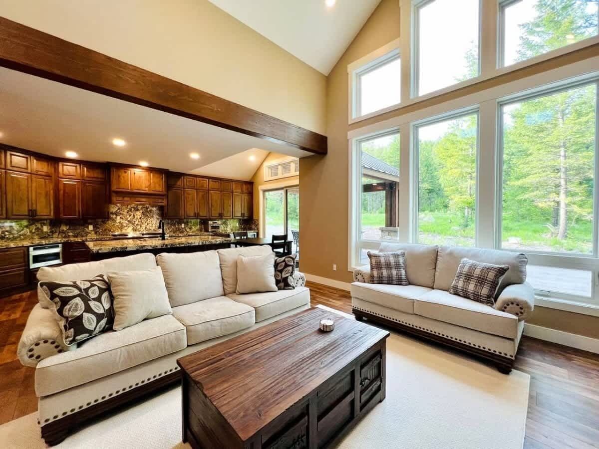 TV, fireplace, books, offices