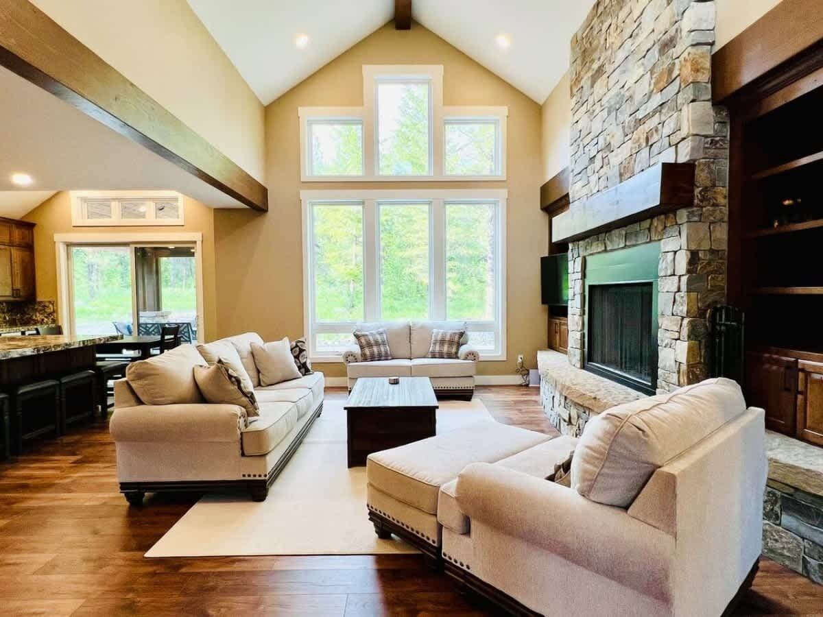 TV, fireplace, books, offices