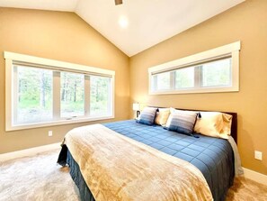 4 soverom, reiseseng for barn, wi-fi og sengetøy