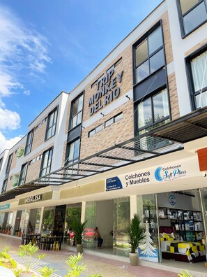 واجهة المنشأة