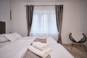 Apartment | 2 bedrooms, individually decorated, individually furnished, desk - LaMer Luxury Suite by Litto (Split)