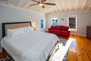 4 soverom, strykejern/-brett, reiseseng for barn og internettilgang