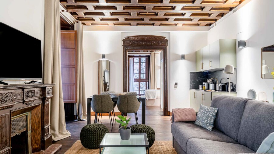 Limehome Vitoria Palacio Álava-Velasco